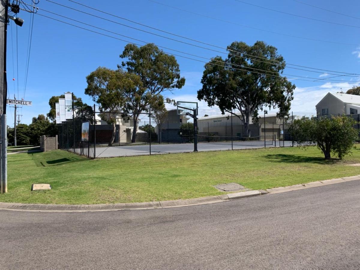 Captains Cove 1St Floor Spa Luxury Apartments - Free Netflix Paynesville Extérieur photo
