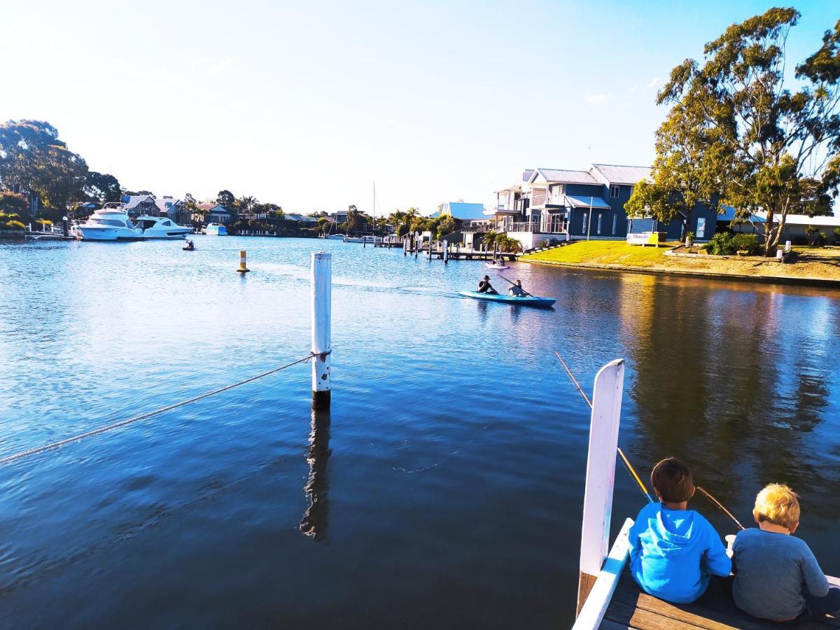 Captains Cove 1St Floor Spa Luxury Apartments - Free Netflix Paynesville Extérieur photo